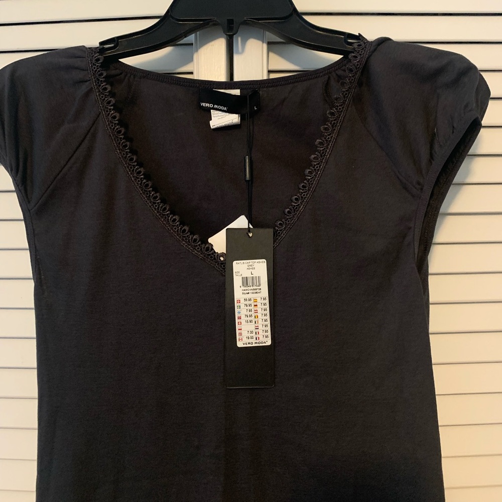 Charcoal top